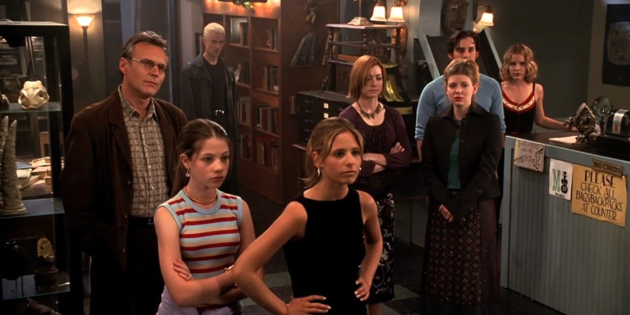 Buffy and Scoobies at Magic Box