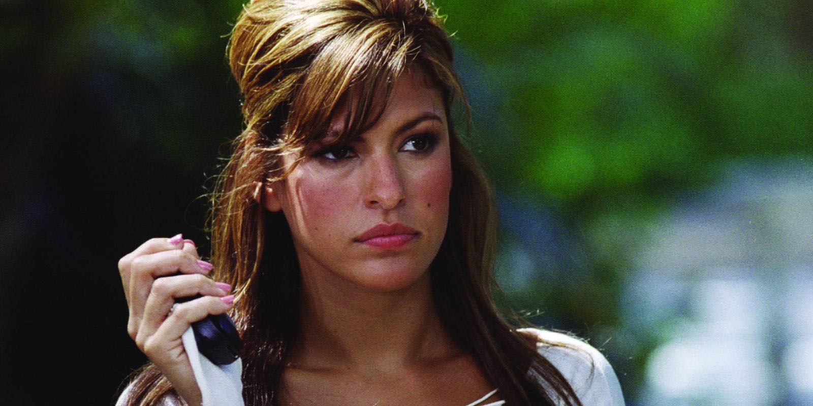 Eva Mendes holds a pager in Fast and Furious