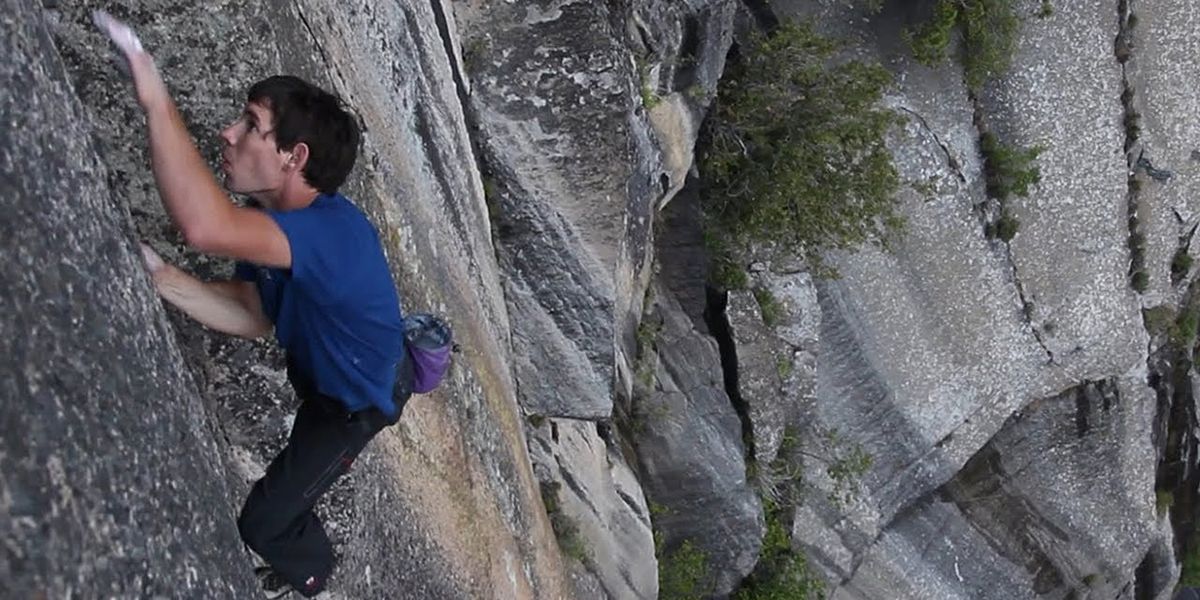 Alex Honnold climging in Free Solo