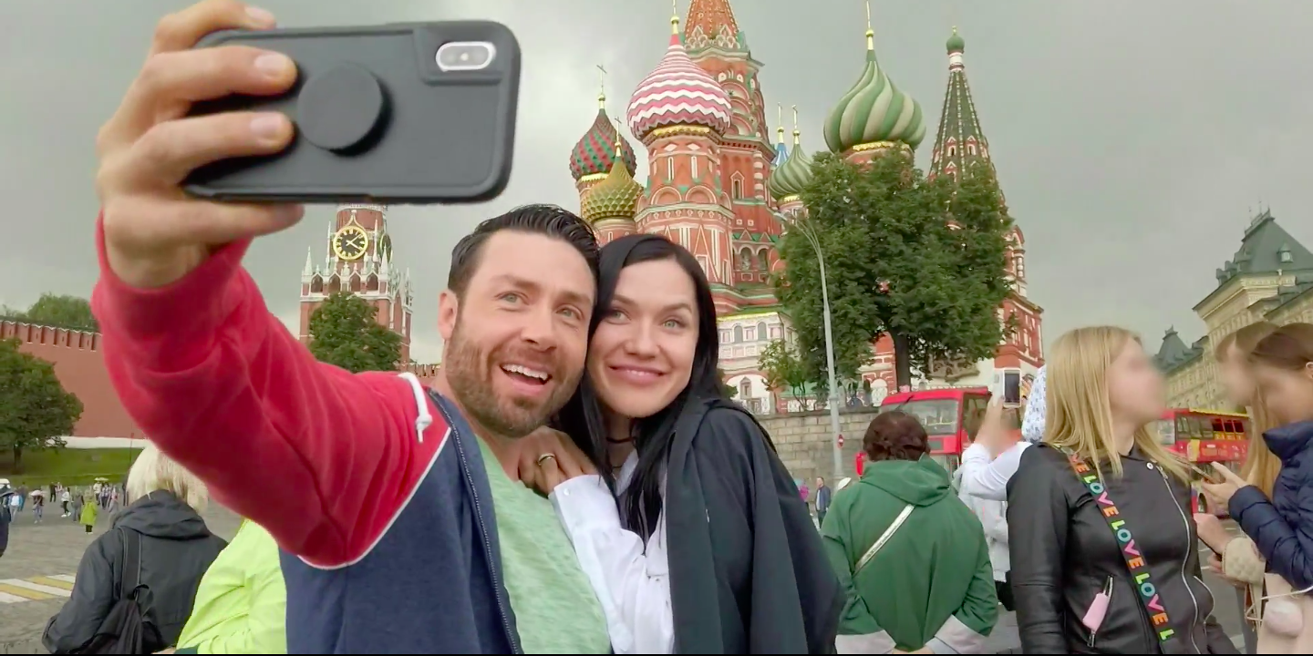 Geoffrey Paschel and Varya Malina from 90 Day Fiancé: Before the 90 Days taking a selfie