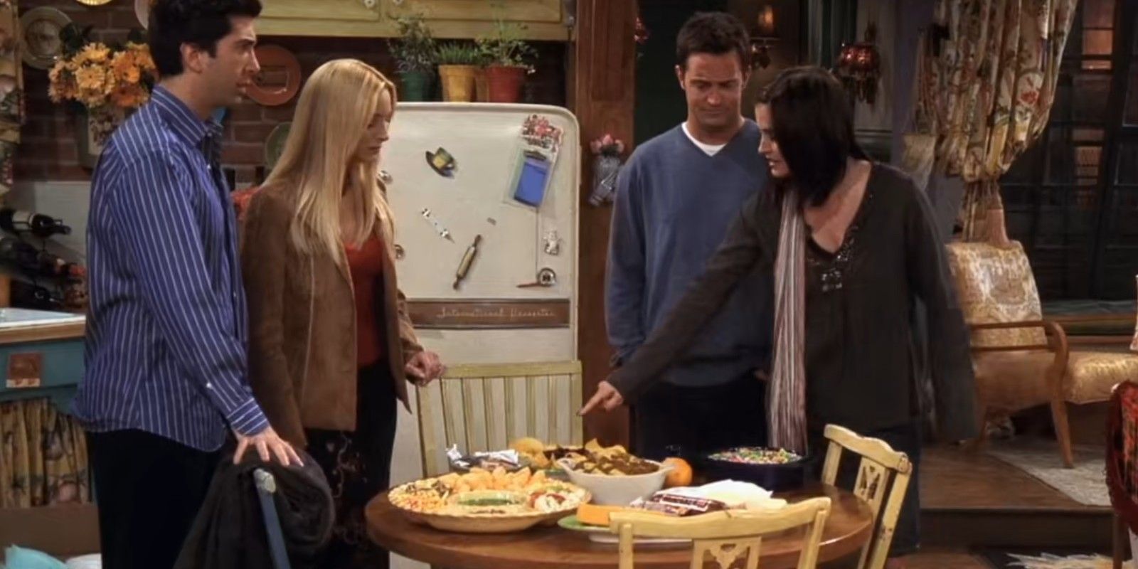 Friends: 10 Most Annoying Things Monica Ever Did