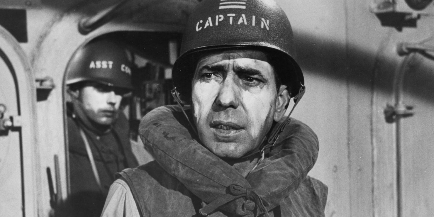Humphrey Bogart olhando de soslaio em The Caine Mutiny
