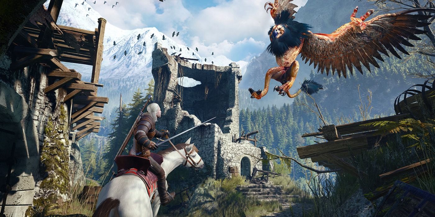 Geralt fighting a monster while on the back of a horse in The Witcher 3