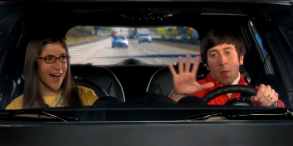 howard and Amy singing in the car in the Big Bang theory