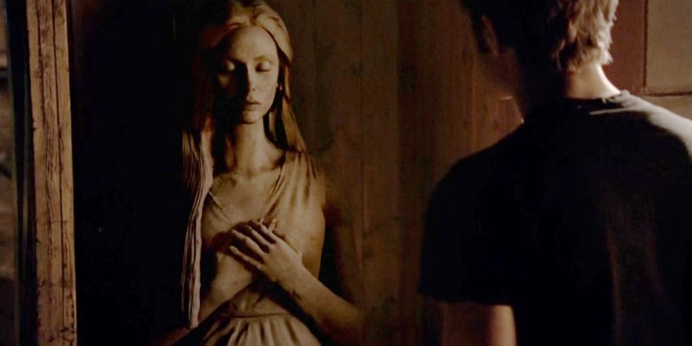 Silas wakes Amara in The Vampire Diaries