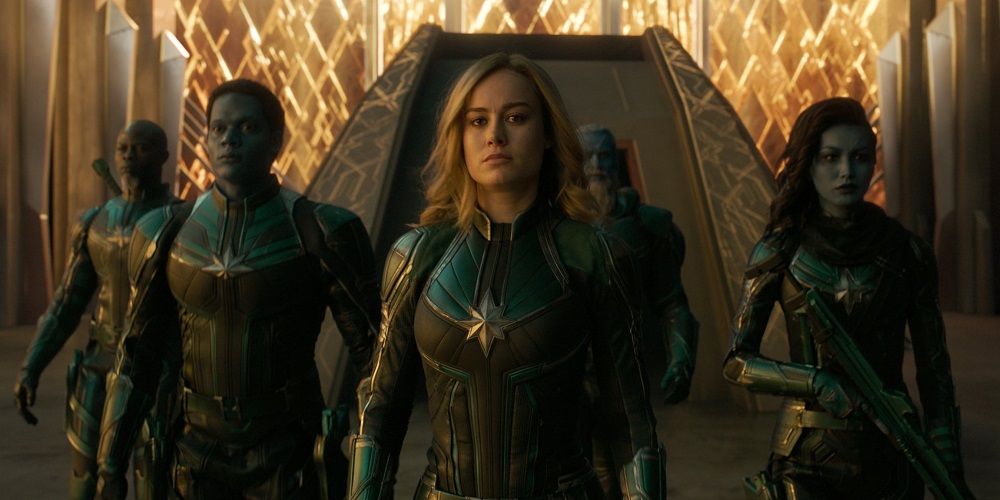 Carol Danvers and her fellow Kree soldiers walking in Captain Marvel (2019)