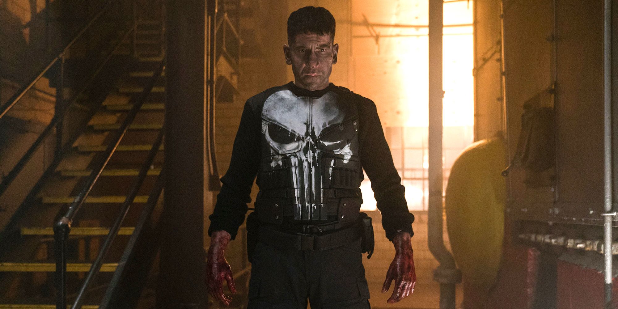 Frank Castle staat in The Punisher