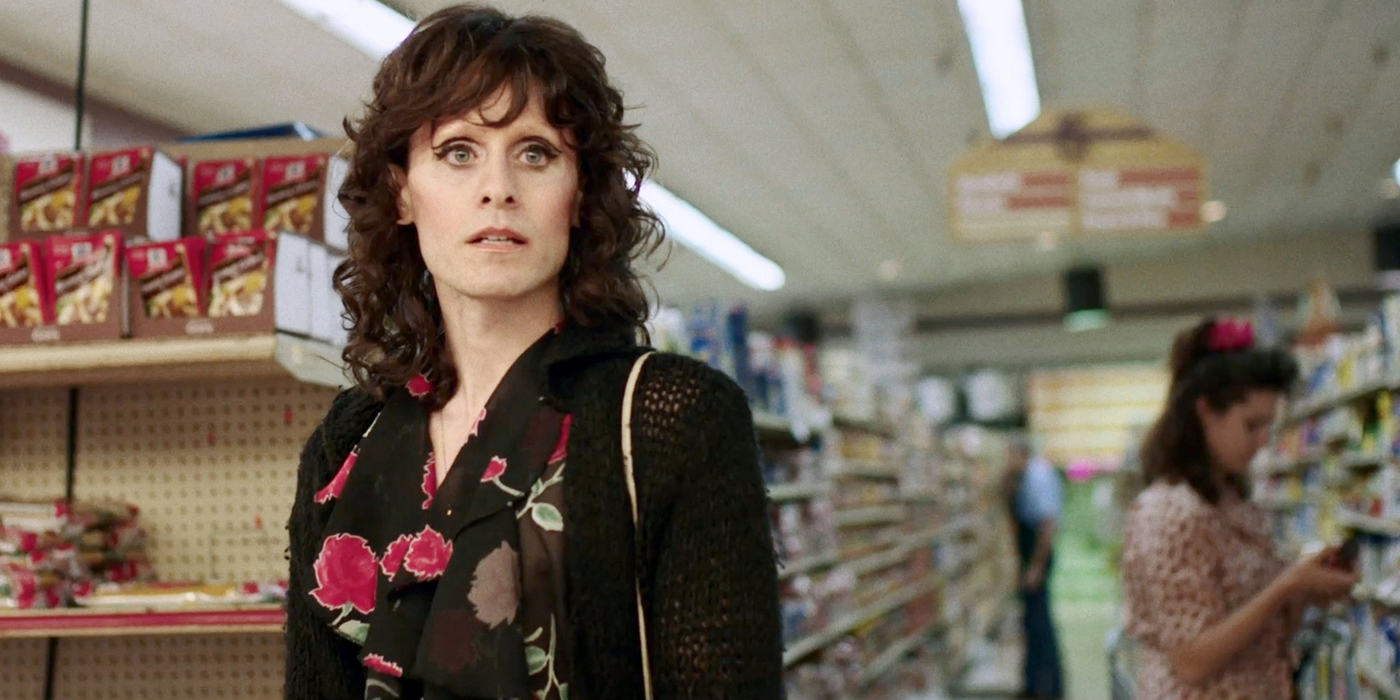 Rayon shops in a grocery store in Dallas Buyers Club