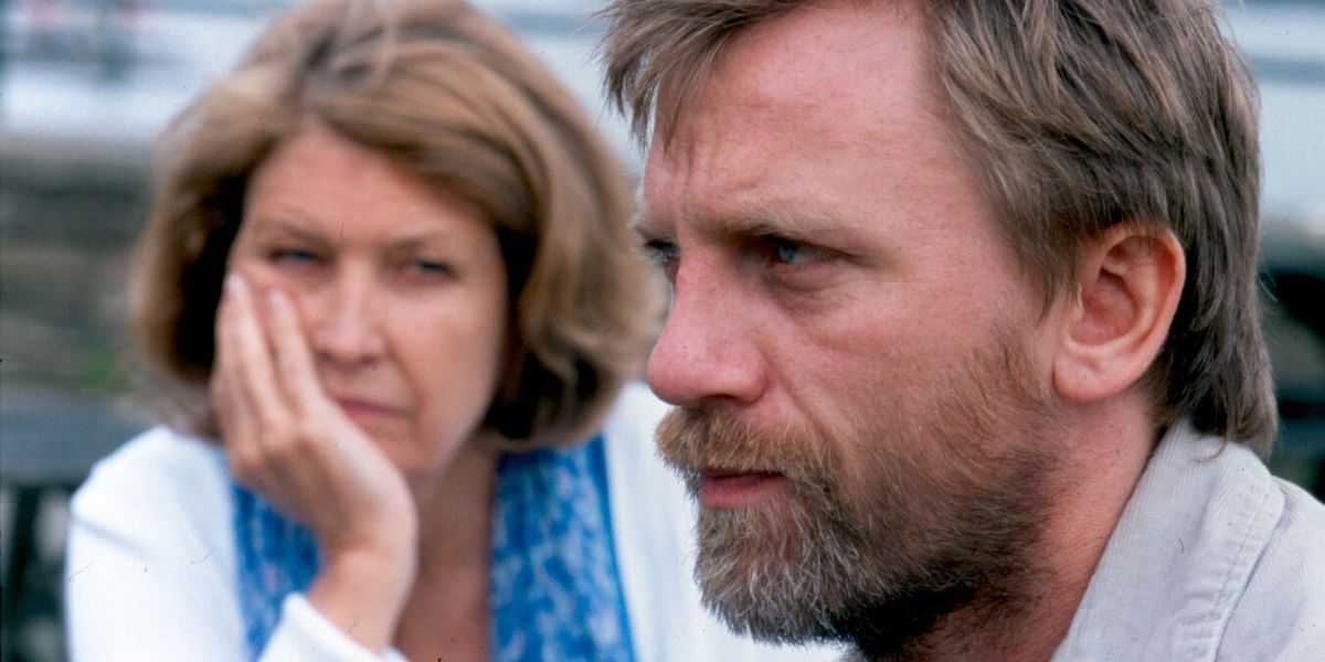 Daniel Craig as Darren in The Mother