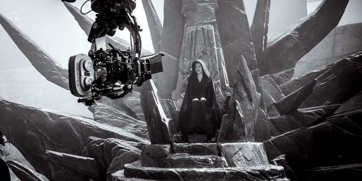 Dark Rey Daisy Ridley Sitting on Palpatine Throne