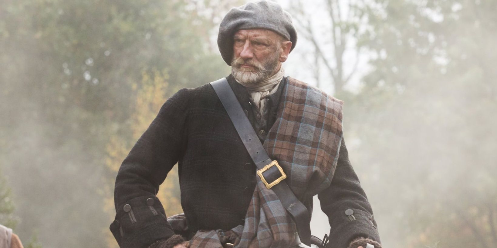 7 Outlander Costumes That Are Historically Accurate (& 7 That Aren't)
