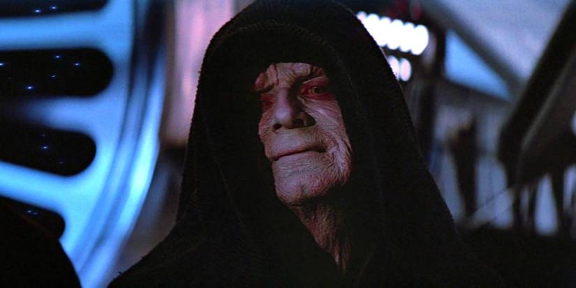 Star Wars: How Old Palpatine Is In Each Trilogy