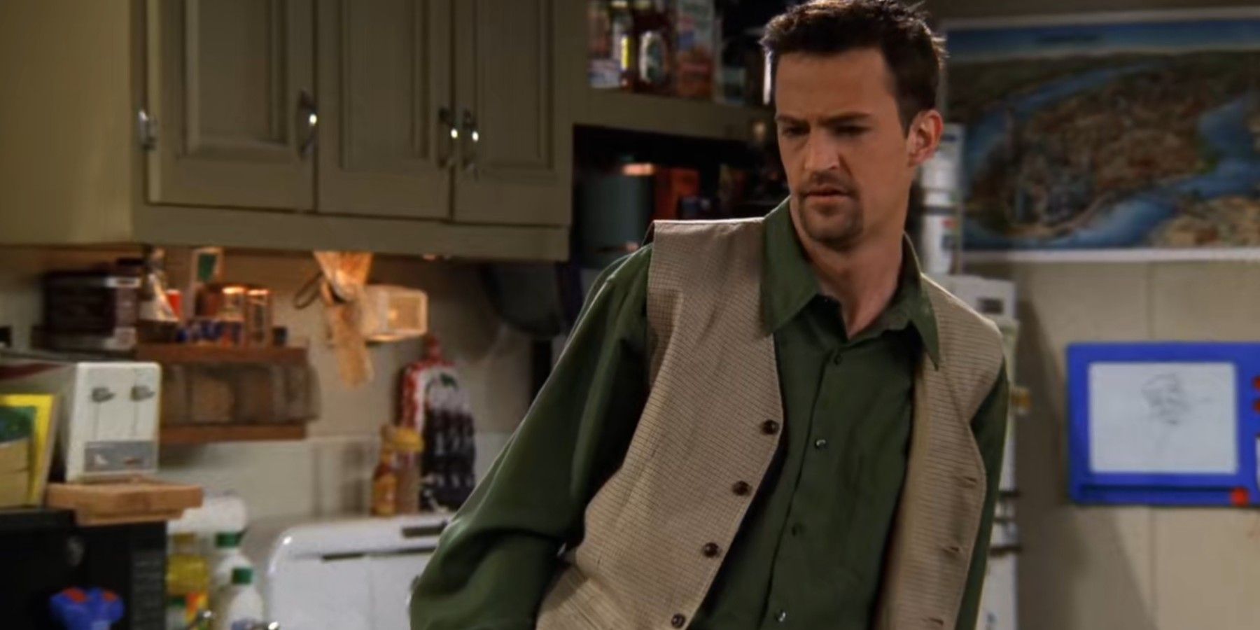 Friends: 10 Chandler Bing's Best Insults