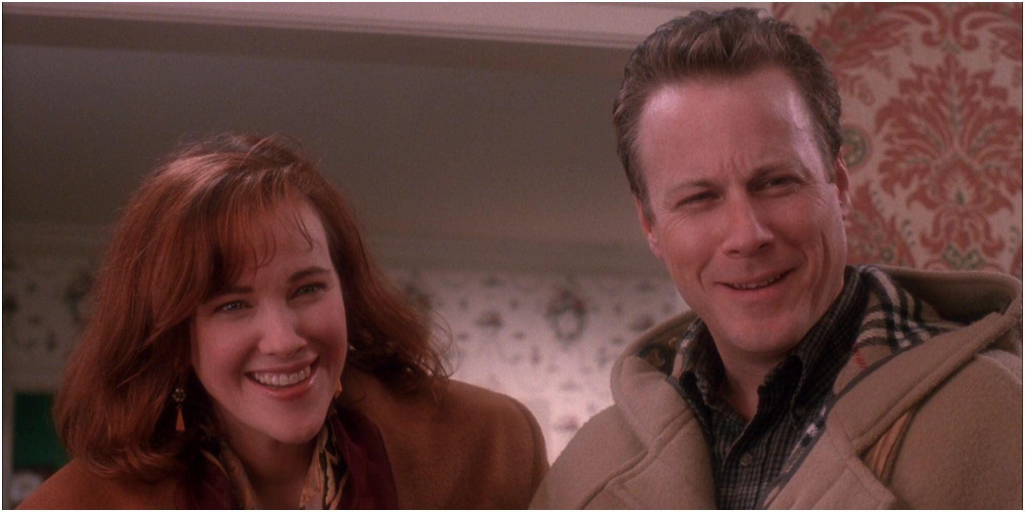 Kate and Peter McCallister smiling on Home Alone