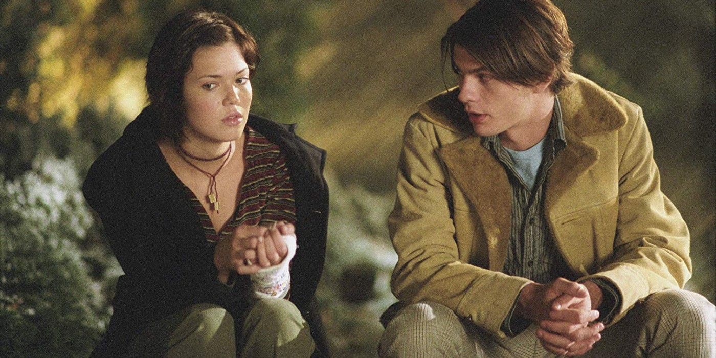 Mandy Moore and Trent Ford in How To Deal