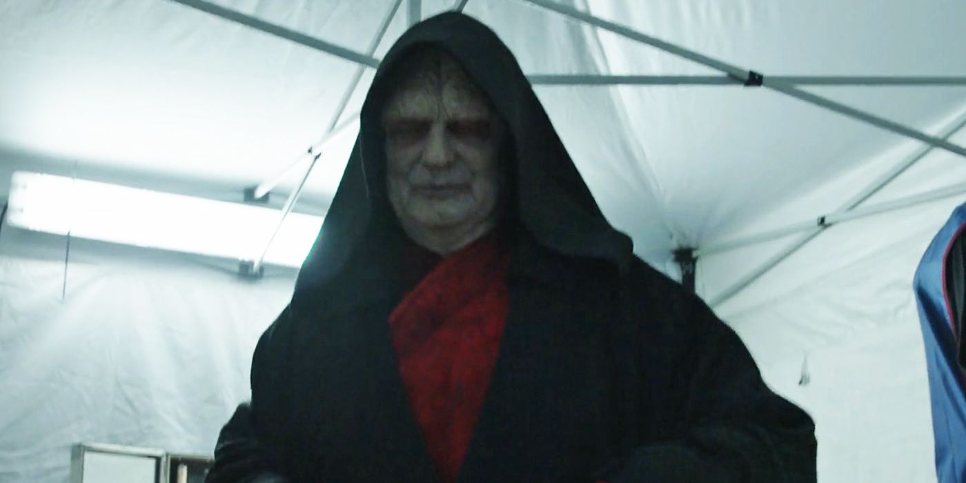 I really wish Palpatine kept his more regal appearance throughout his  entire time as Emperor instead of ditching it for the raggedy black robe  that made him look homeless : r/StarWars