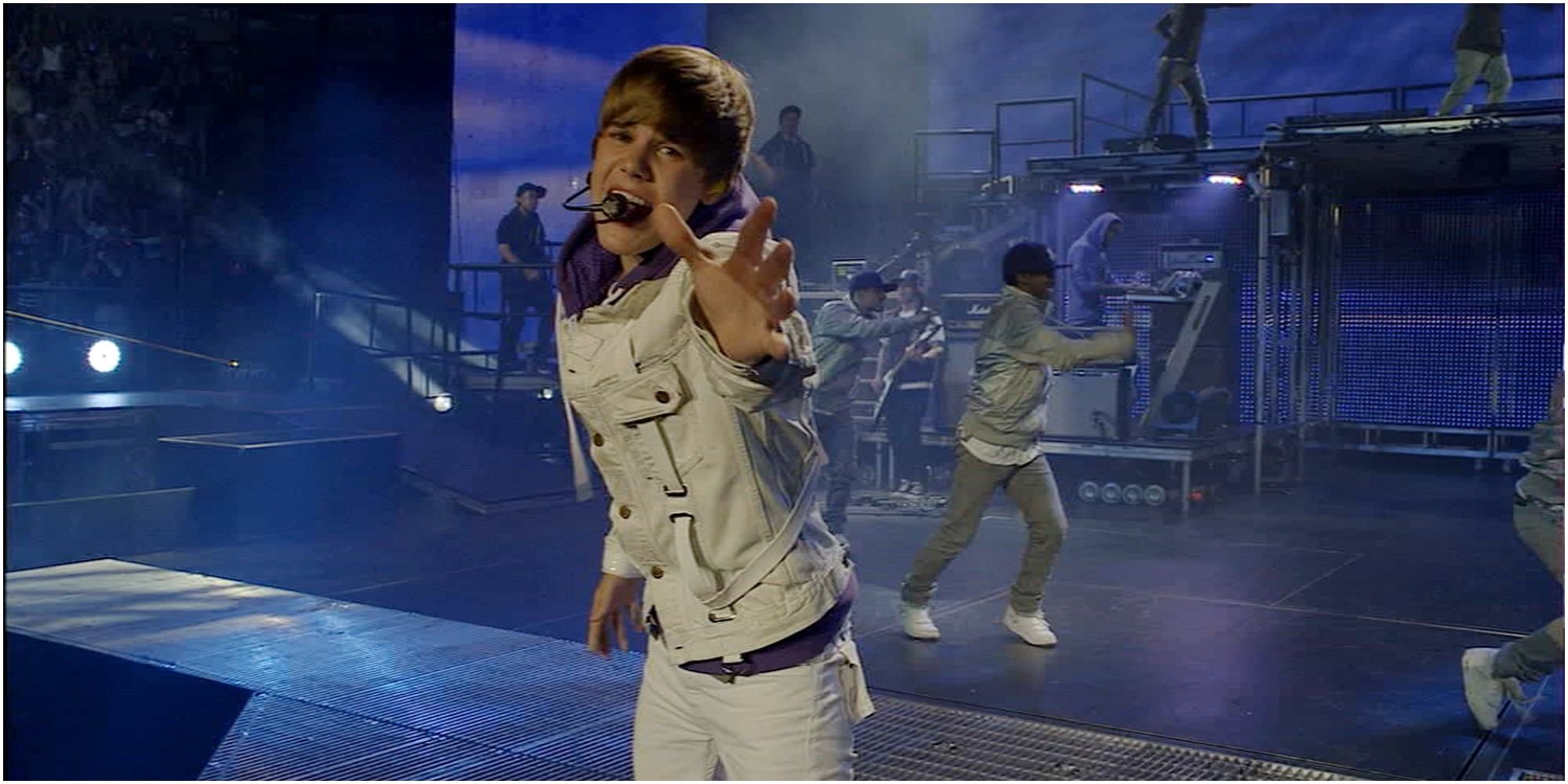 Justin Bieber singing in a concert
