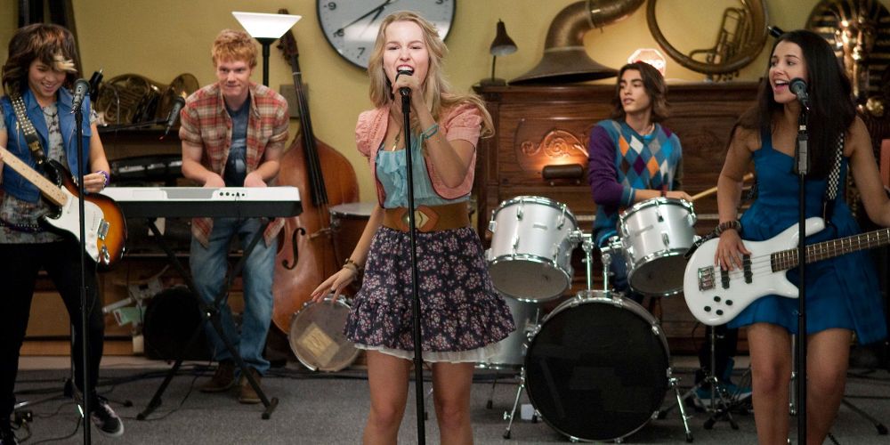 The band playing in Lemonade Mouth