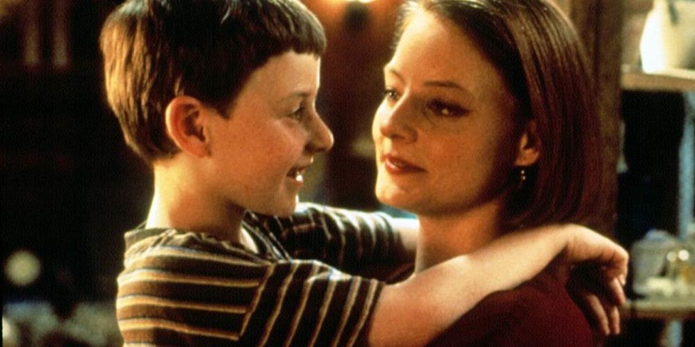 Jodie Foster with her son in Little Man Tate