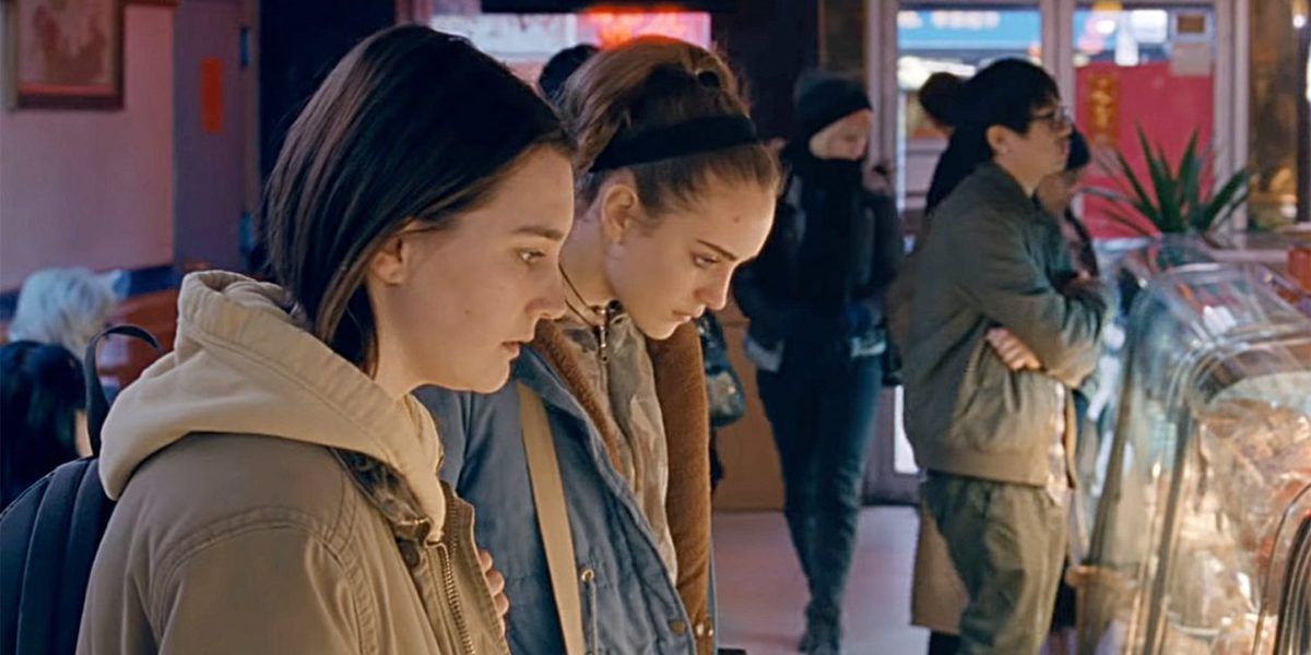 Sidney Flanigan and Talia Ryder in Never Rarely Sometimes Always