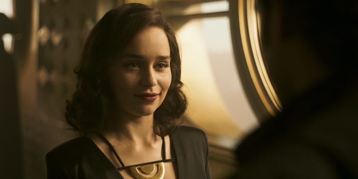 Qi&rsquo;ra and Han in a posh location in Solo