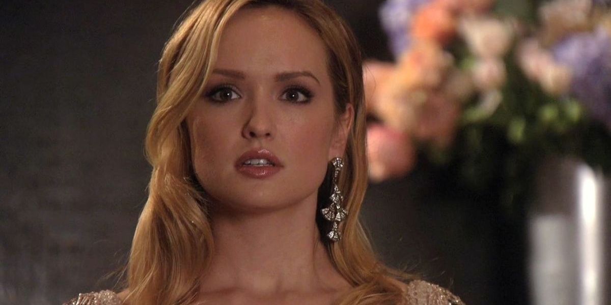Ivy attends a party in Gossip Girl