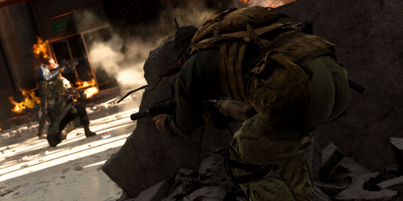Seasoned Players Crouch and aim