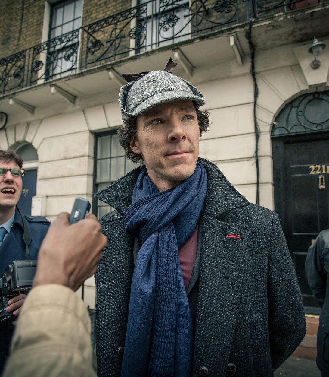 Sherlock Benedict Cumberbatch deerstalker hat vertical