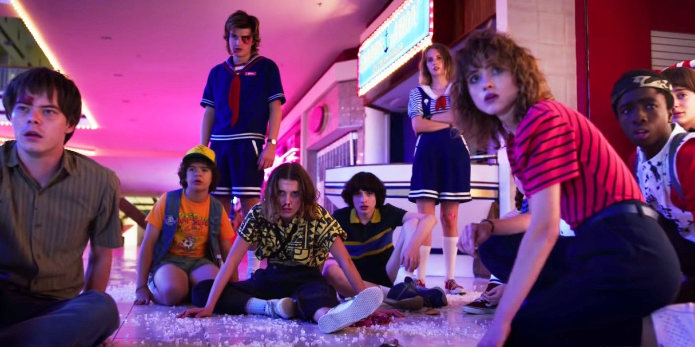 The cast of Stranger Things at the Starcourt Mall in season 3.