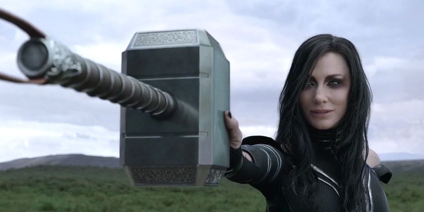 Hela captures Thor's hammer in mid-air in Thor: Ragnarok