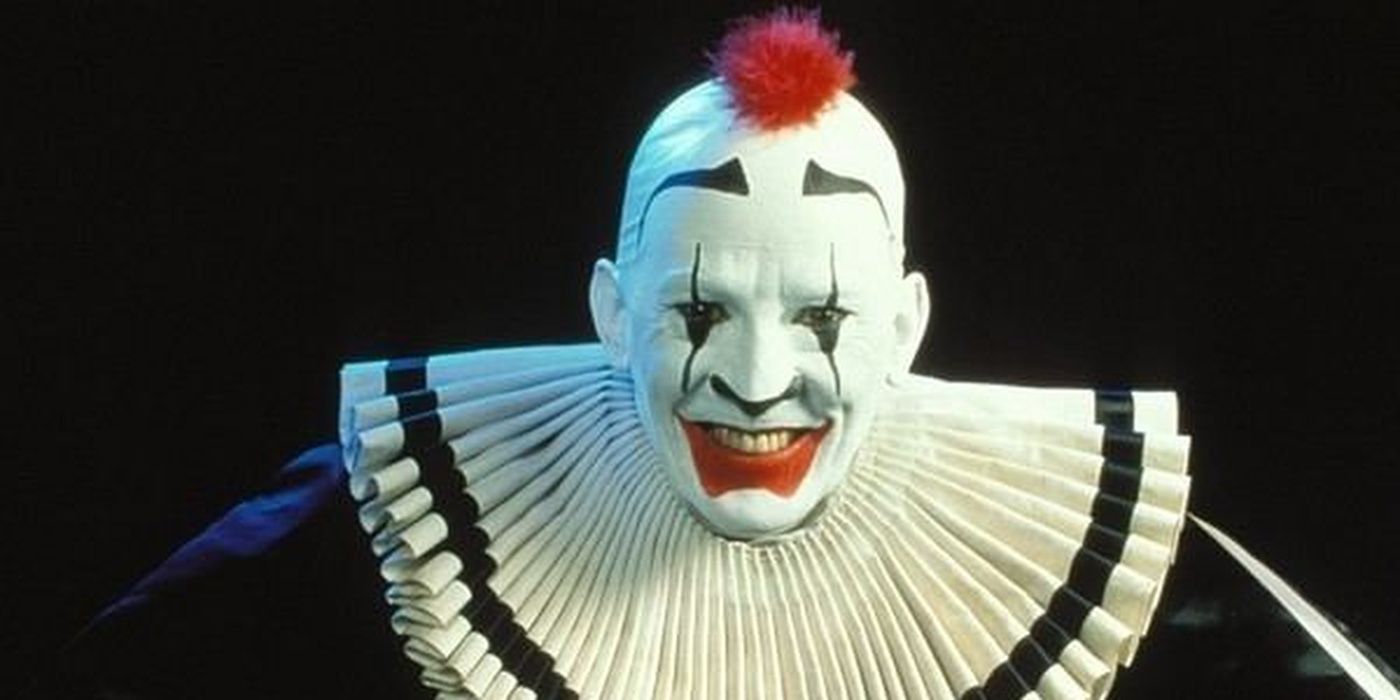 10 Creepy Movie Clowns (That Arent Pennywise From Stephen Kings It)