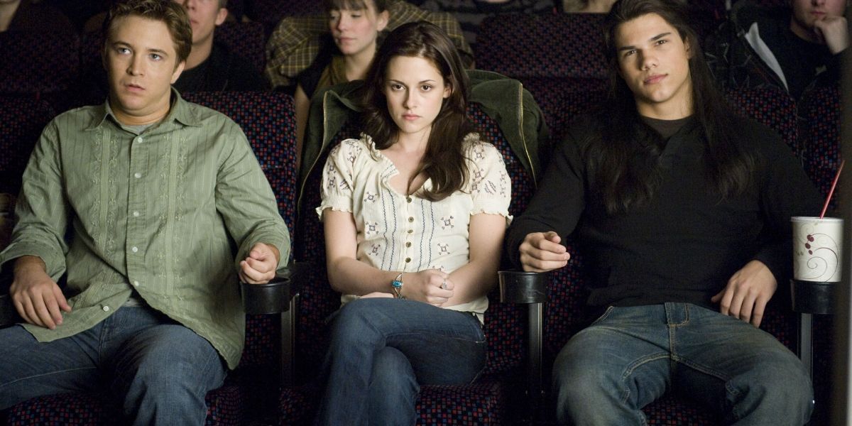 Twilight 10 Characters Bella Should Have Been With (Other Than Edward)