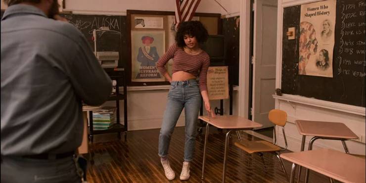 I Am Not Okay With This 5 Things That Make No Sense About Sydney 5 About Dina I Am Not Okay With This 5 Things That Make No Sense About Sydney 5 About Dina