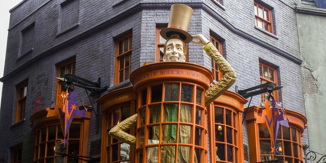 The storefront of Weasley's Wizard Wheezes