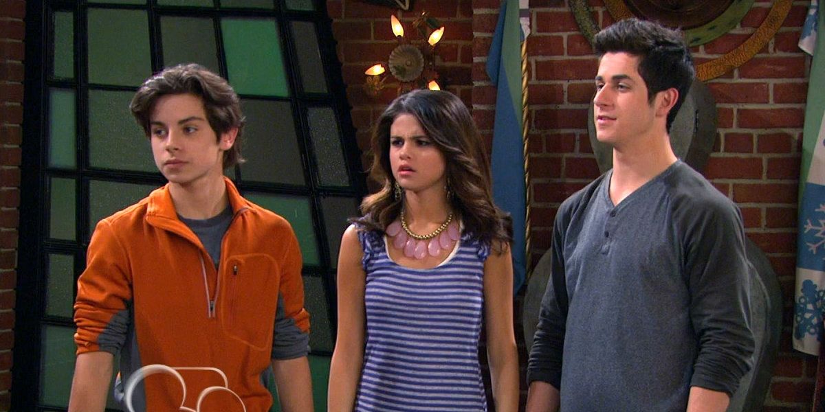 Wizards of Waverly Place Max, Alex, and Justin in the lair