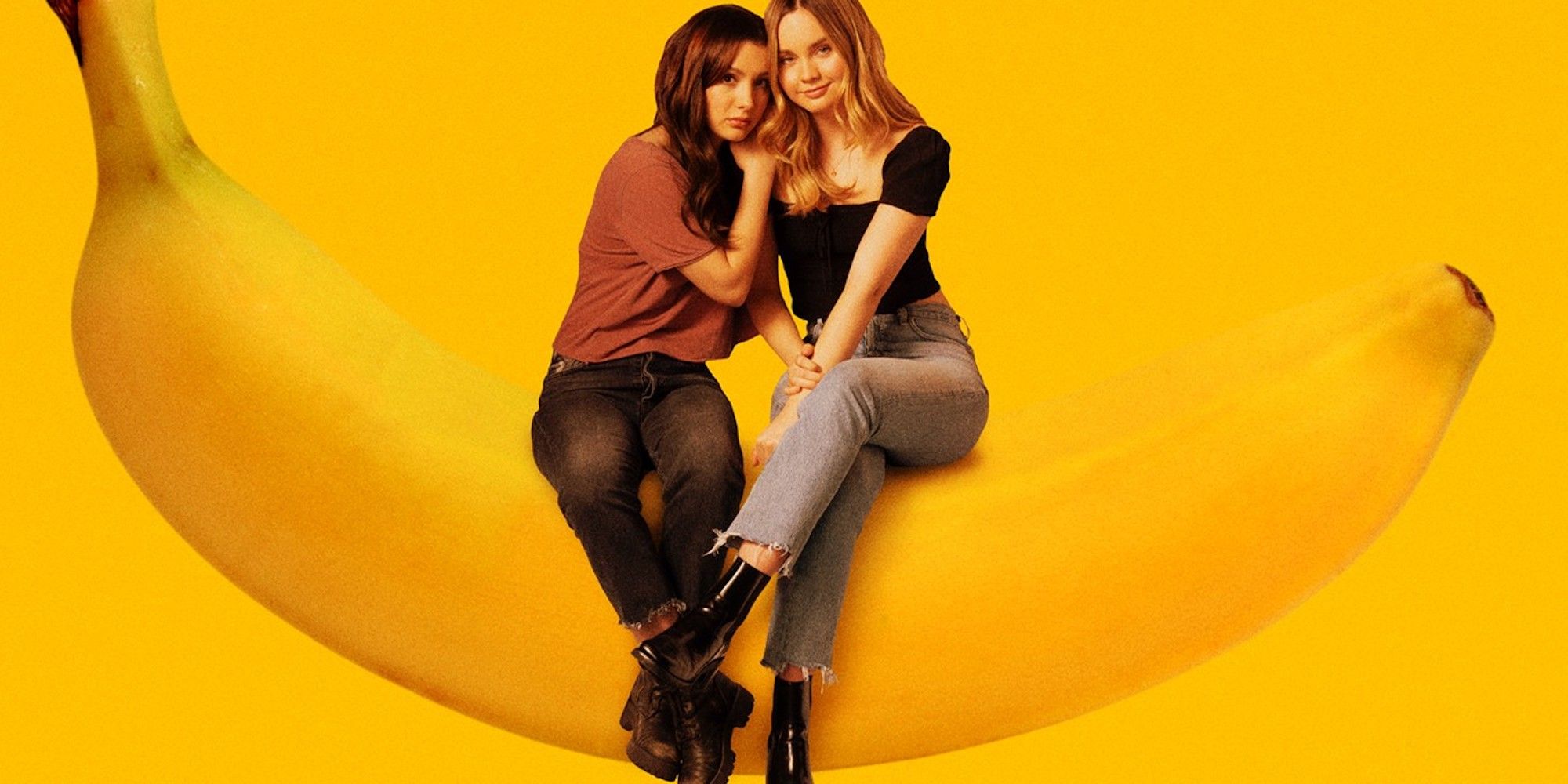 Hannah Marks and Liana Liberato in Banana Split