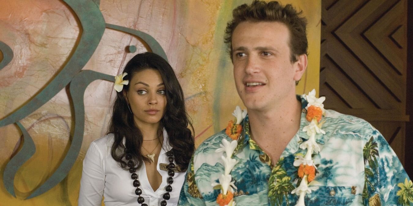 Peter and Rachel looking int he same direction in Forgetting Sarah Marshall