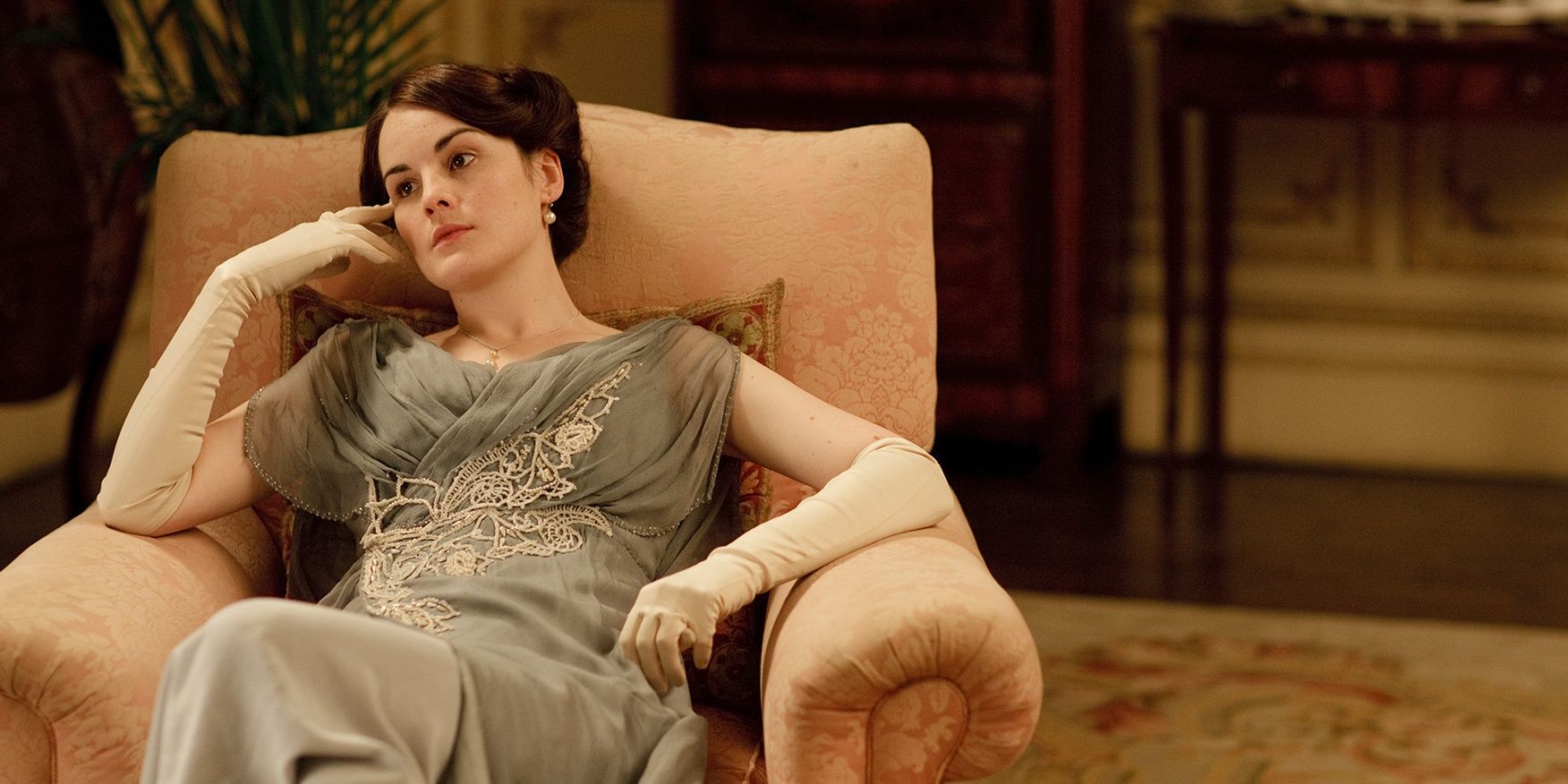 Lady MAry lays on her couch in Downton Abbey.