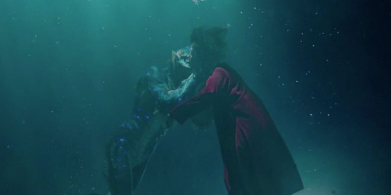 Eliza and the Asset embrace in The Shape of Water