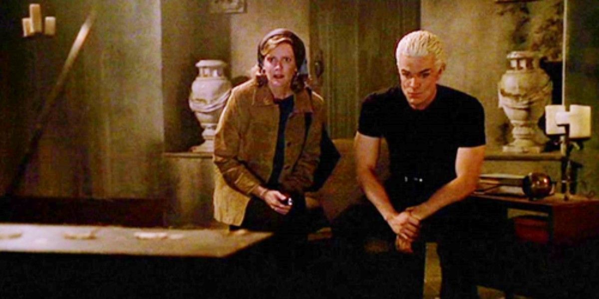 spike-joyce-watching-passions-buffy-the-vampire-slayer