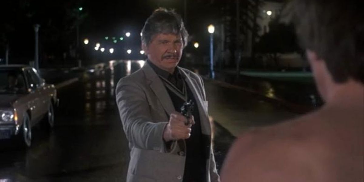 Charles Bronson shoots a serial killer in 10 to Midnight
