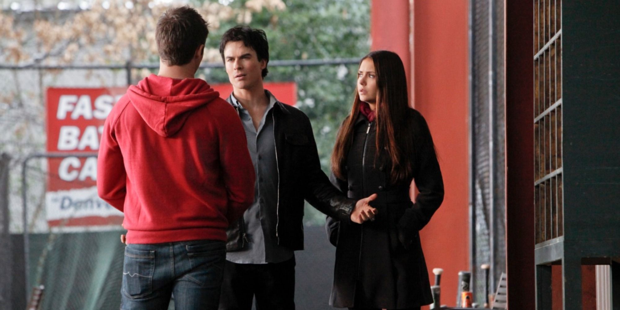 Damon and Elena talk to Jeremy on The Vampire Diaries