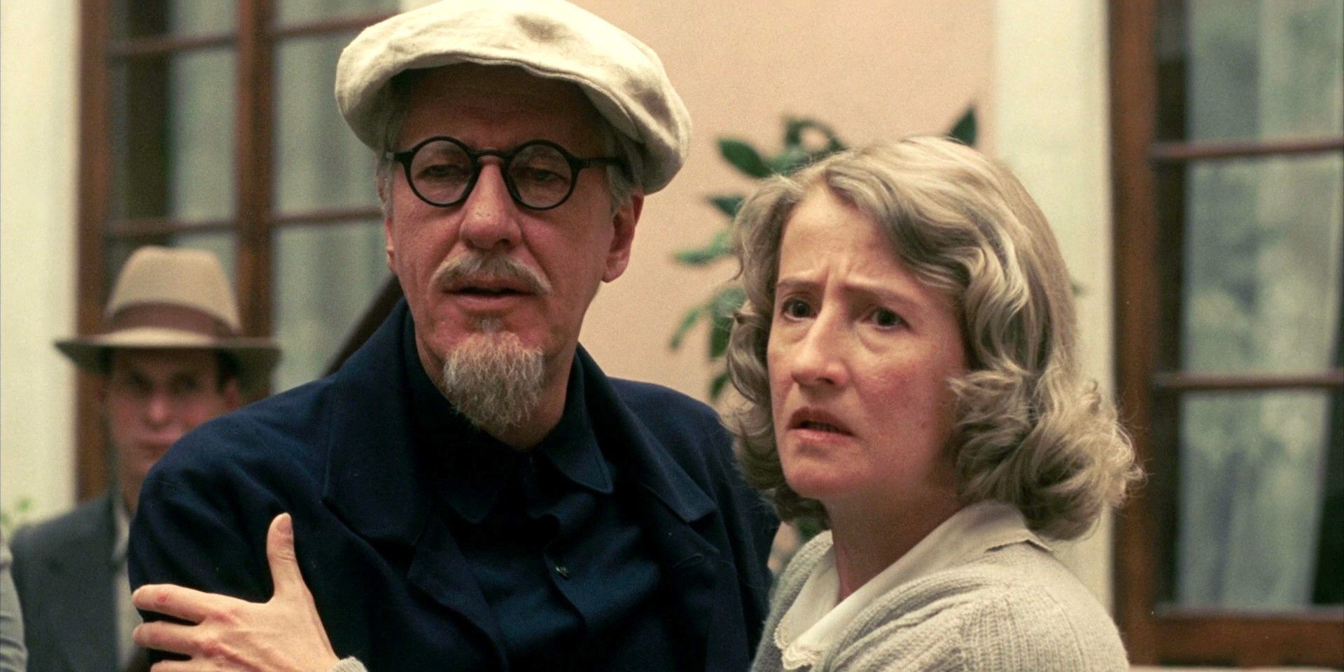 Frida Geoffrey Rush Cropped