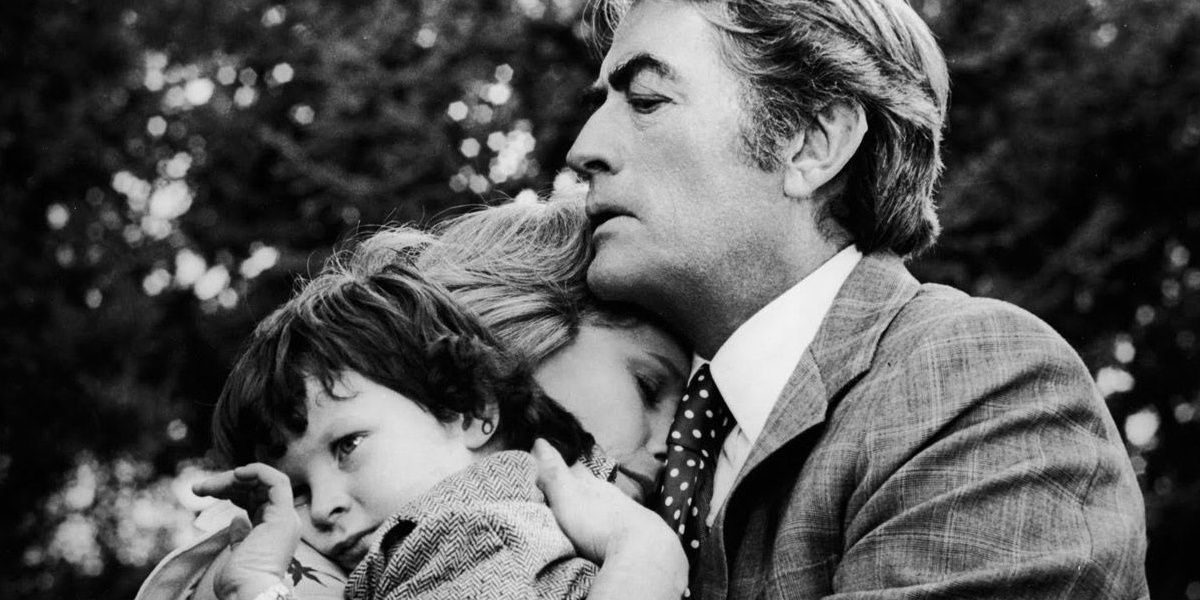 Gregory Peck, Lee Remick, and Harvey Stephens in The Omen