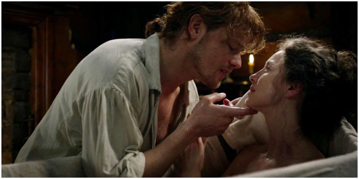 Claire and Jamie about a kiss on Outlander.