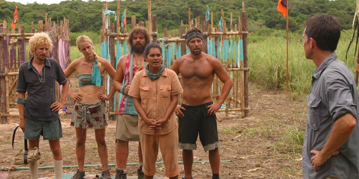 Cast members at a challenge on Survivor: Pearl Islands