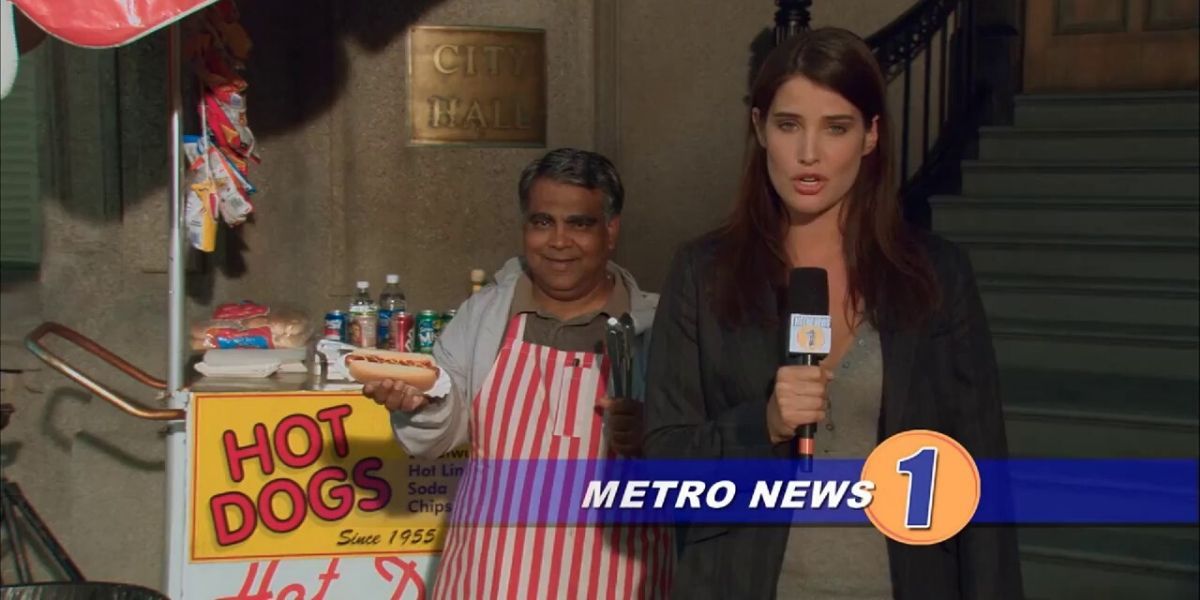 Robin reporting about a hotdog stand in How I Met Your Mother