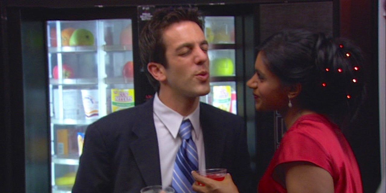 The Office 10 Things That Make No Sense About Ryan And Kelly's