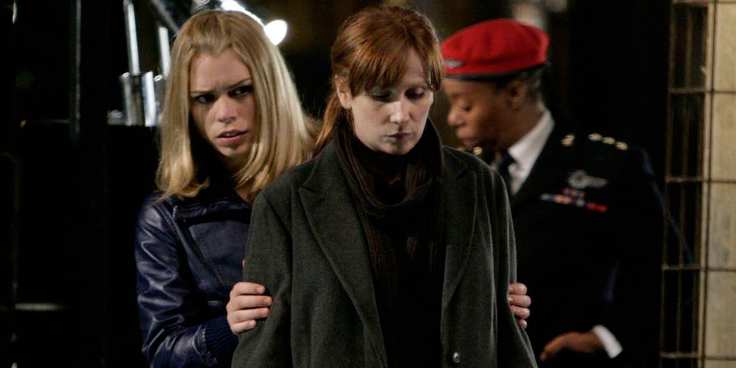 Donna and Rose standing together in Doctor Who