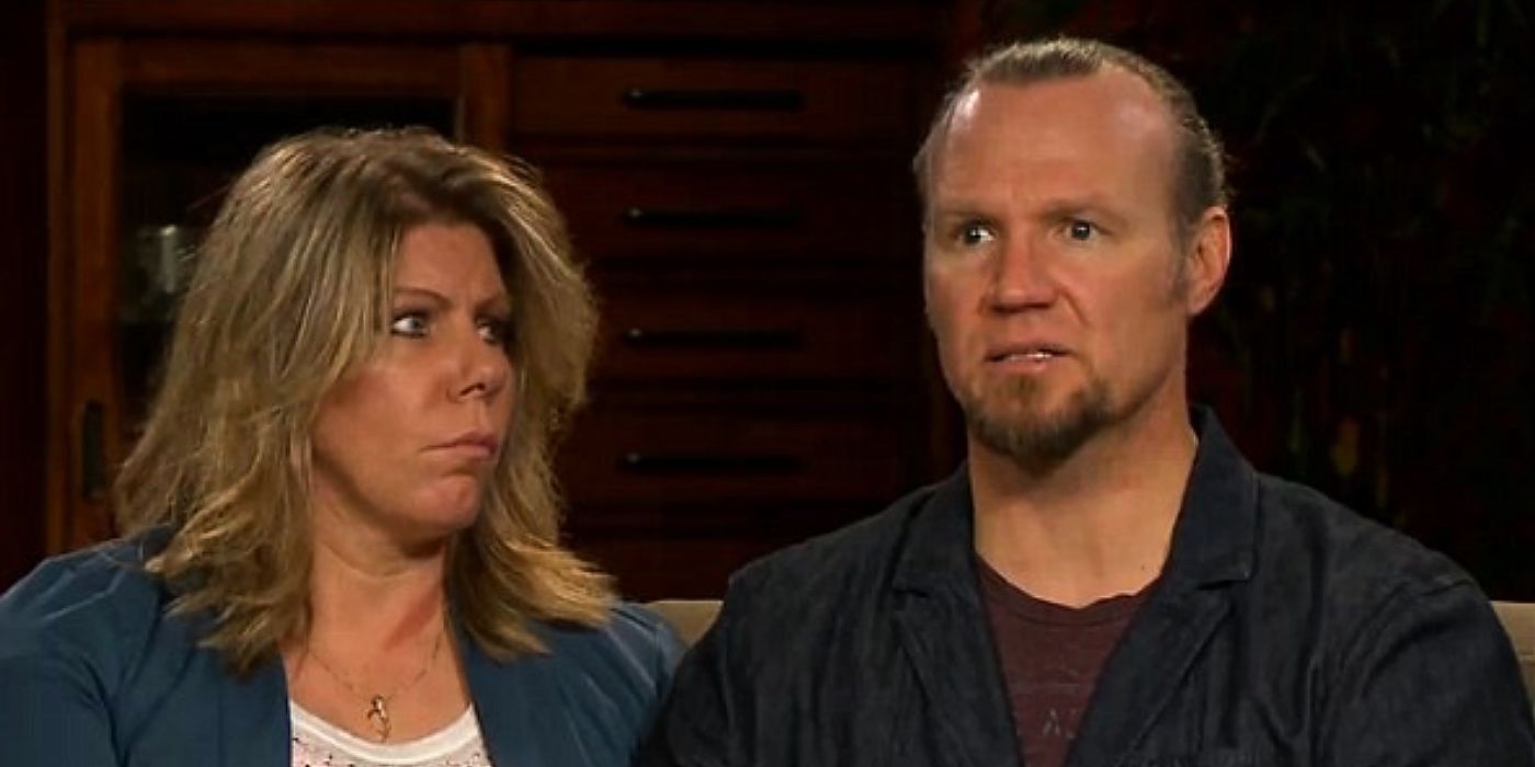 Sister Wives Kody and Meri Brown talking on couch